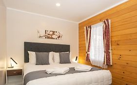 Tudor Park Motel Spacious With Kitchens 1 Minute Walk To Restaurant And Shopping Centre And Gisborne Hospital